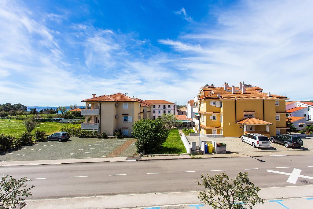 Apartments Vedran Punat Ruang foto